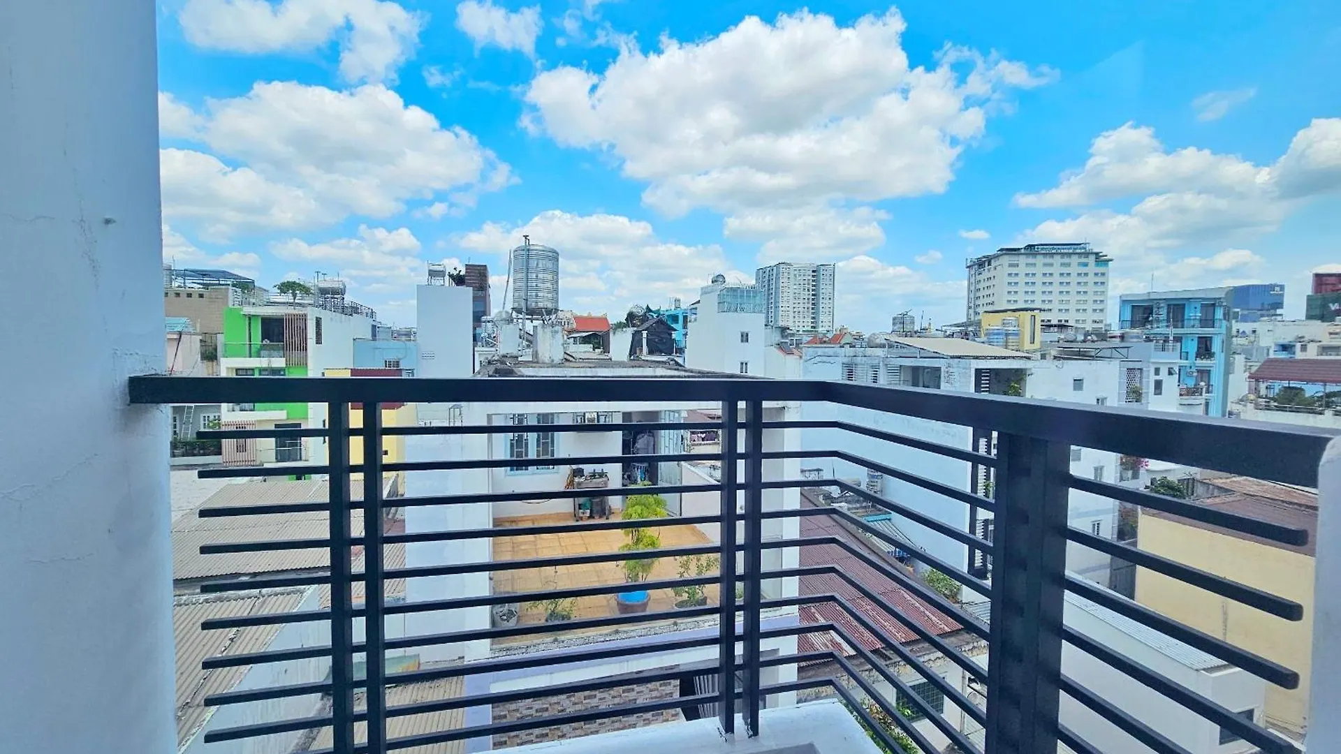 Guest house Pink House - Cozy Studios Ho Chi Minh City Vietnam