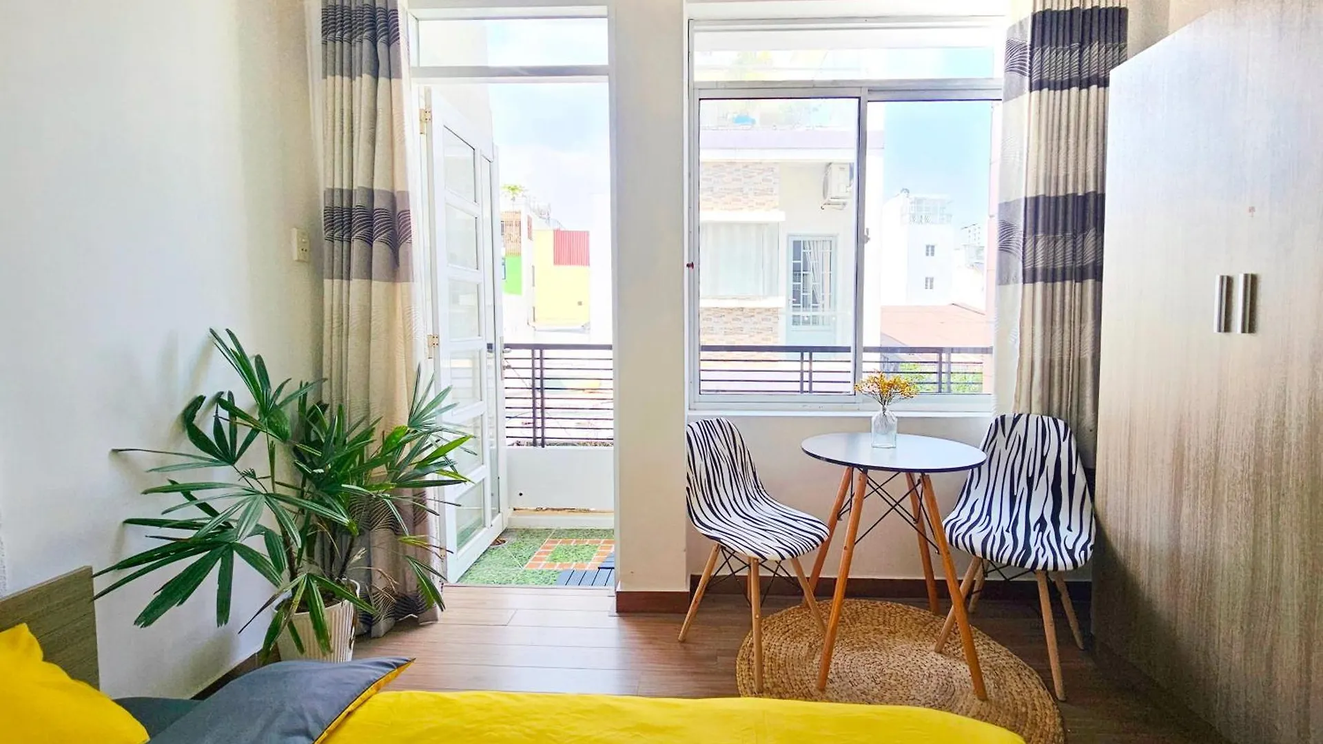 Pink House - Cozy Studios Ho Chi Minh City Guest house